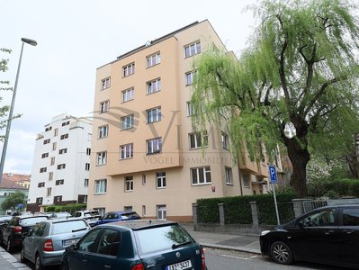 Prodej bytu 1+1 37 m² Praha