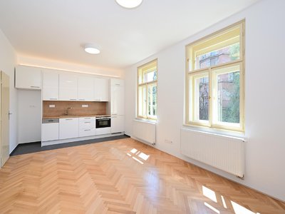 Pronájem bytu 1+kk, garsoniery 30 m² Praha