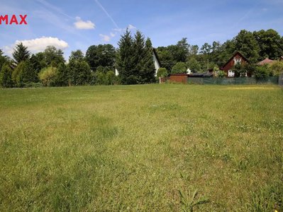 Prodej stavební parcely 3128 m² Dobřív