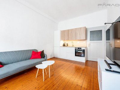 Pronájem bytu 2+kk 60 m² Praha