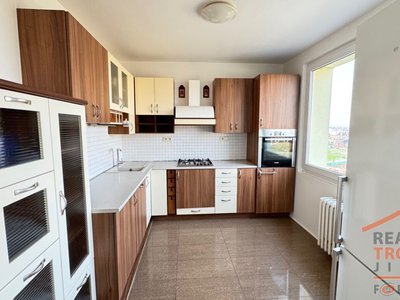 Pronájem bytu 3+1 82 m² Hradec Králové