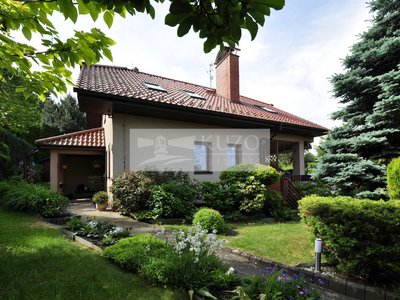 Prodej rodinného domu, 361m²