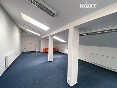 Pronájem kanceláře 122 m² Praha
