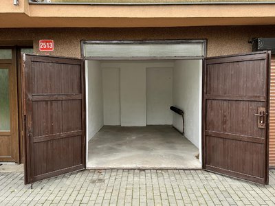 Pronájem garáže 16 m² Znojmo