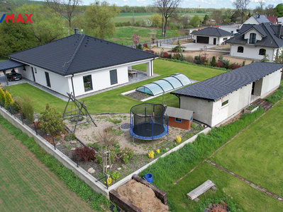 Prodej rodinného domu, 184m²
