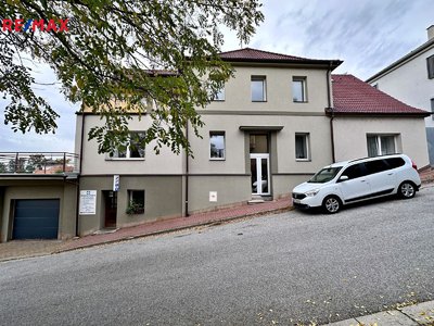 Pronájem bytu 3+1, 141m²