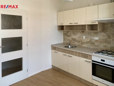 Pronájem bytu 1+kk, garsoniery 33 m² Chomutov