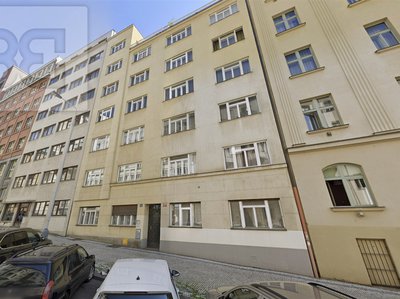 Prodej činžovního domu 1042 m² Praha