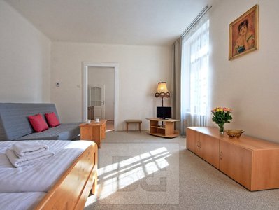 Pronájem bytu 2+kk 47 m² Praha