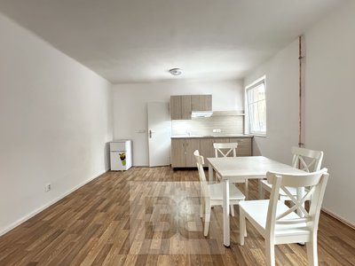 Pronájem bytu 3+kk 70 m² Zlín