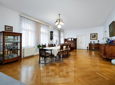Prodej bytu 4+1 158 m² Praha