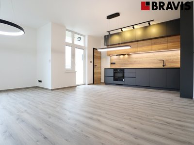 Pronájem bytu 3+kk 93 m² Brno