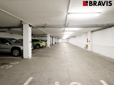 Pronájem garáže 16 m² Brno