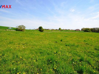 Prodej zemědělské půdy 3025 m² Dobrovíz