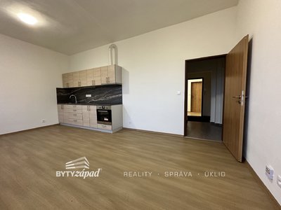 Pronájem bytu 3+kk 66 m² Strašice