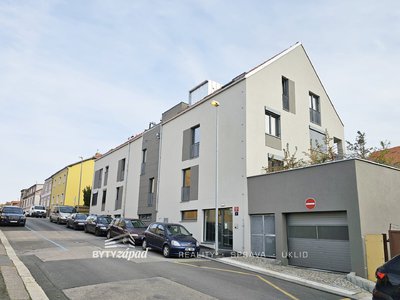 Pronájem bytu 2+kk, 54m²