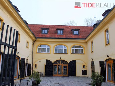 Pronájem kanceláře 112 m² Praha