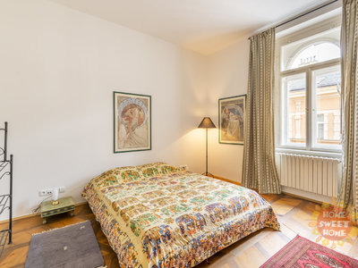 Pronájem bytu 2+1 80 m² Praha
