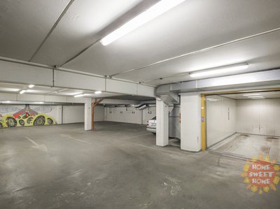 Pronájem parkovacího místa 8 m² Praha