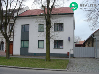 Prodej rodinného domu 200 m² Hradec Králové