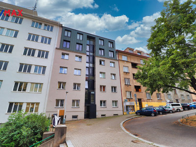 Pronájem bytu 1+1 40 m² Praha