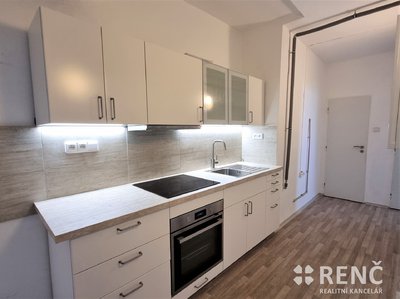 Pronájem bytu 2+kk 43 m² Brno