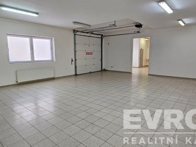 Pronájem obchodu 286 m² Kolín