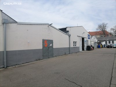 Pronájem skladu, 530m²