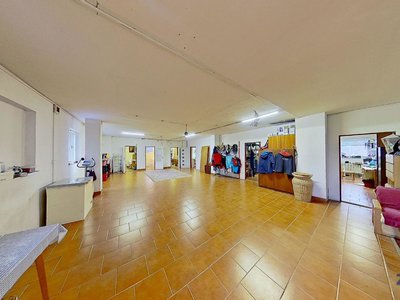 Prodej kanceláře 556 m² Karlovy Vary