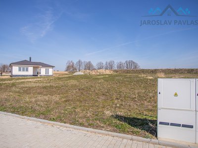 Prodej stavební parcely 1000 m² Litvínovice