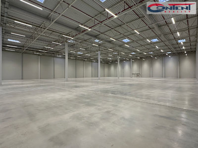 Pronájem skladu 6800 m² Ostředek