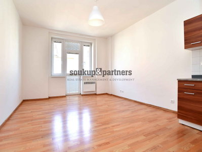 Pronájem bytu 2+kk 47 m² Praha
