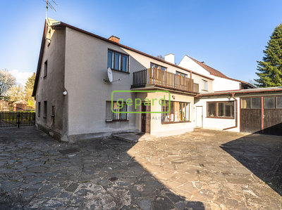 Prodej rodinného domu, 240m²