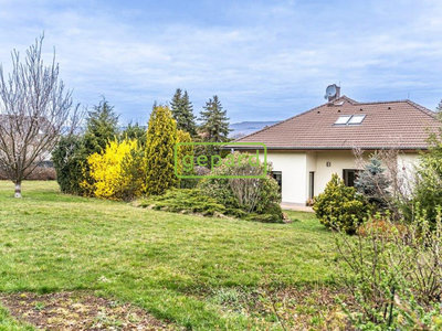 Prodej rodinného domu, 219m²