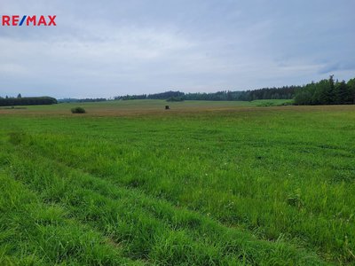 Prodej zemědělské půdy 11830 m² Malá Hraštice