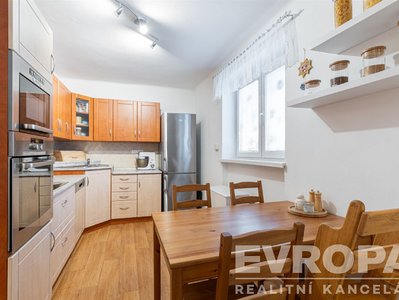 Prodej bytu 2+1 66 m² Jilemnice