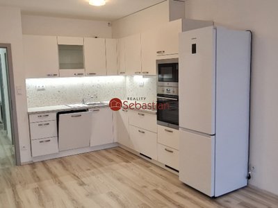 Pronájem bytu 3+kk 79 m² Pardubice