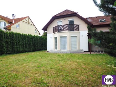 Prodej rodinného domu 240 m² Hostivice