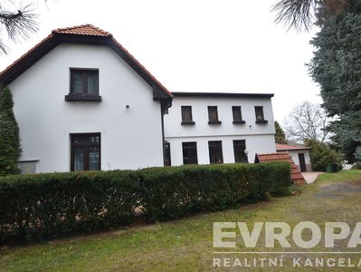 Prodej rodinného domu, 406m²