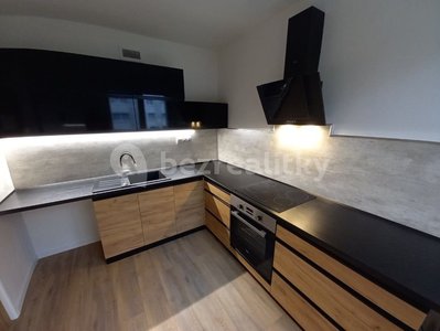 Prodej bytu 3+1 68 m² Pardubice