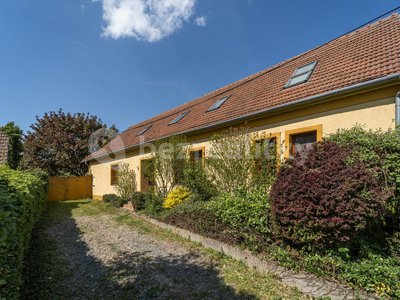 Prodej rodinného domu, 211m²