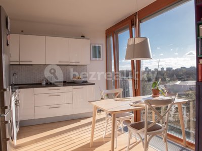 Prodej bytu 1+kk, garsoniery 38 m² Praha