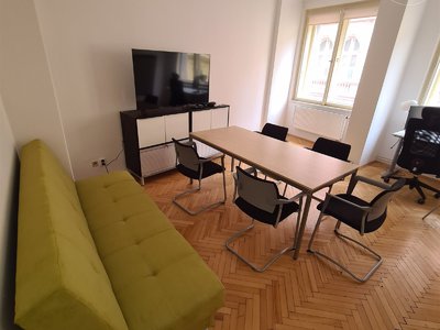 Pronájem bytu 3+1 80 m² Praha