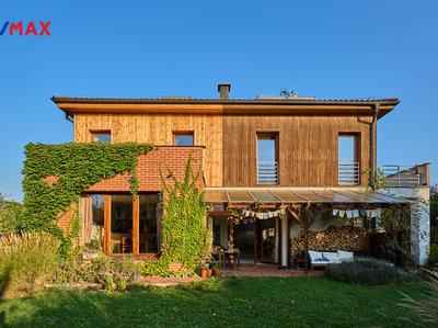 Prodej rodinného domu, 309m²