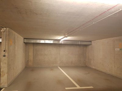 Pronájem parkovacího místa, 9m²