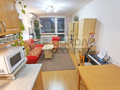 Pronájem bytu 2+kk 43 m² Neratovice