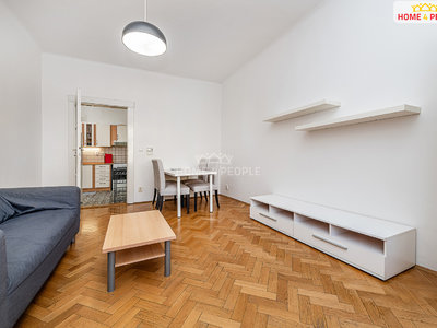 Pronájem bytu 2+1 47 m² Praha