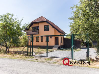 Pronájem rodinného domu, 210m²