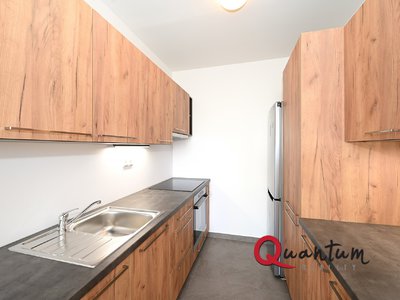 Pronájem bytu 2+kk 42 m² Praha