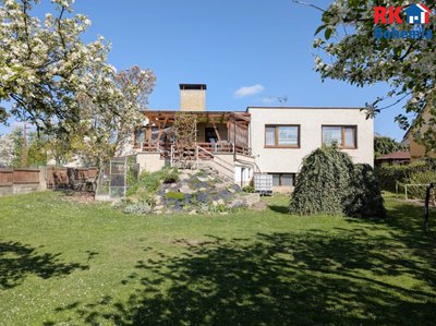 Prodej rodinného domu, 193m²